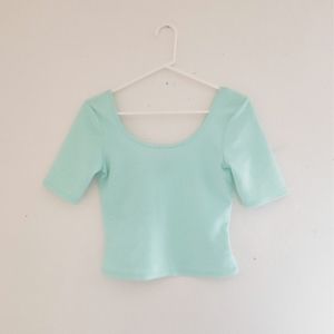 Turquoise cropped tee